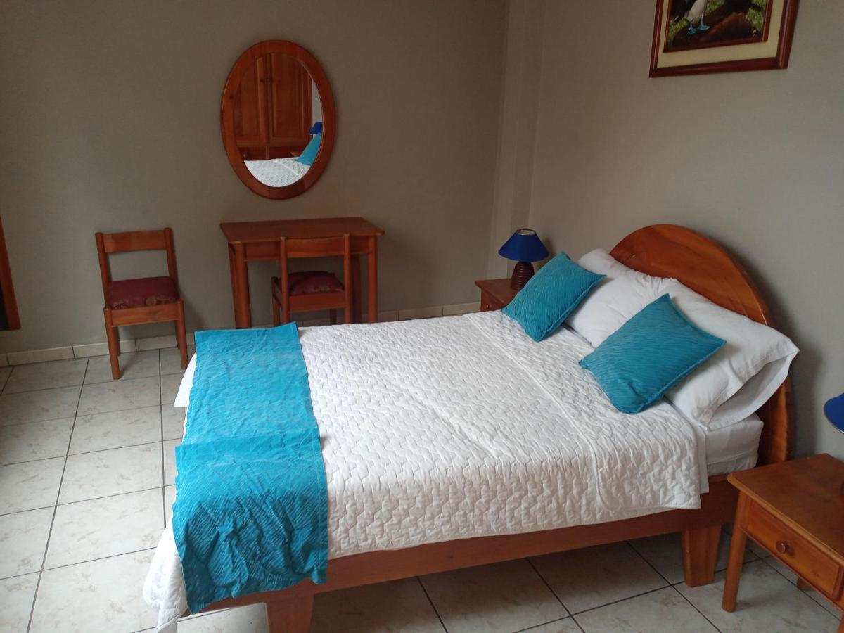 Hotel Palmeras Galapagos Puerto Ayora  Esterno foto