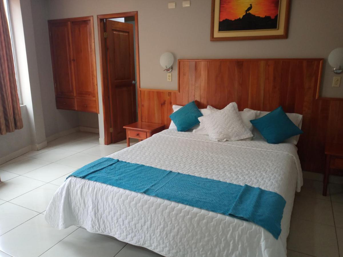 Hotel Palmeras Galapagos Puerto Ayora  Esterno foto