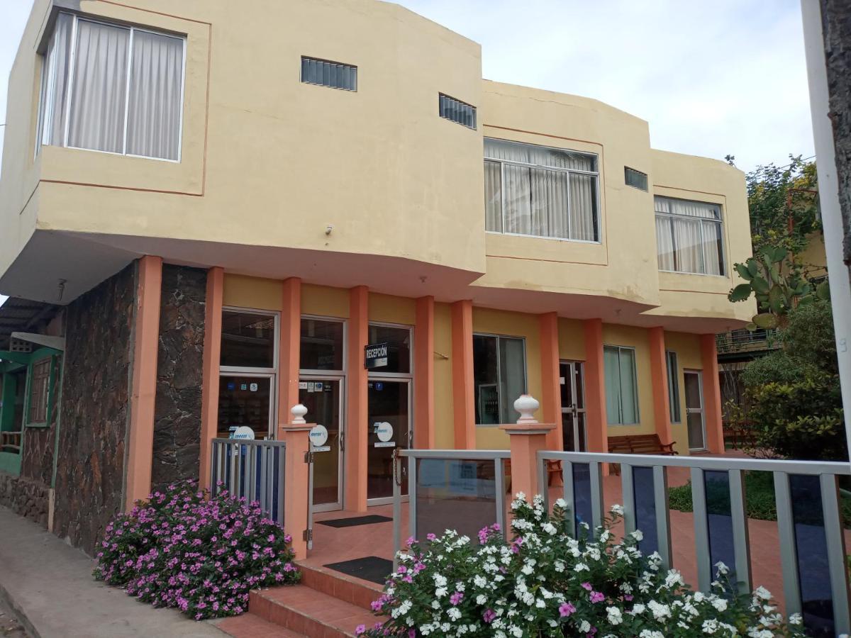 Hotel Palmeras Galapagos Puerto Ayora  Esterno foto